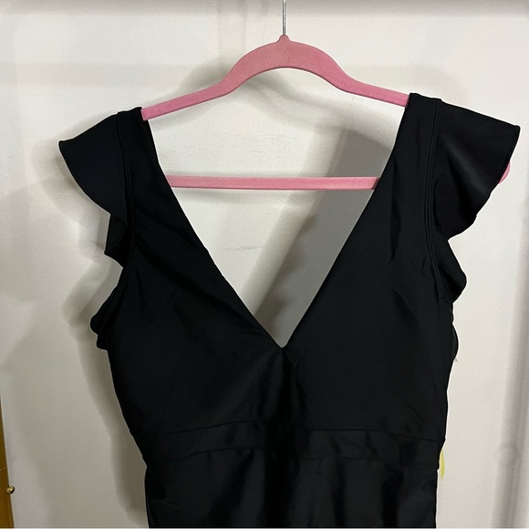 Summersalt Women's The Ruffle Backflip Swimsuit in Black Size 14 - Picture 6 of 12